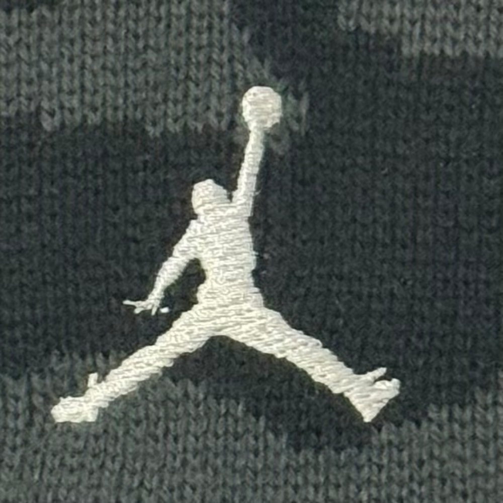 NWT Jordan Peak Beanie Elephant Print Black Grey Jumpman Hat - Picture 3 of 5